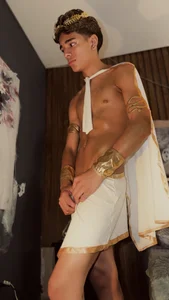 owen__johnson ✨ Déjate llevar por la fantasía, yo seré tu inspiración. Pic 4