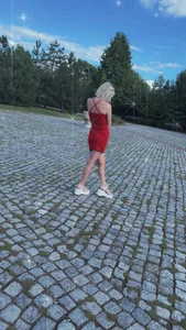 red dress de SunGoddess666  6 Imagens