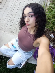 👄🫰🏽 de scarletcherry18  5 Imagens