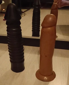 Big_Boobs_MILF: Toy's ( фото)