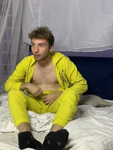 joseph_bear_ Public صورة واحدة|joseph_bear_ Public صورتان|joseph_bear_ Public  4 صور|joseph_bear_ Public  4 صورة