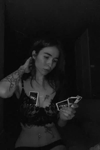 ashleyro1 UNO time صورة واحدة|ashleyro1 UNO time صورتان|ashleyro1 UNO time  صور|ashleyro1 UNO time  صورة