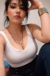 Ada_Phone_ Public Poză 6