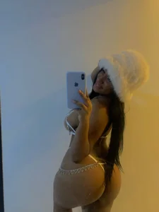 StaceyGraves_ I am your Christmas gift Pic