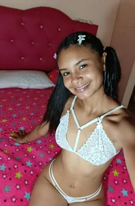 🌷😊I will always be your spoiled she🌷😊 od liz7skinny  2 snímek