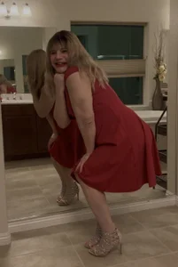 balad13 “Lady” in red Foto