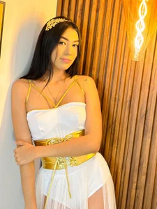 Sassy--Girl Sexy Greek Goddess Pic 8