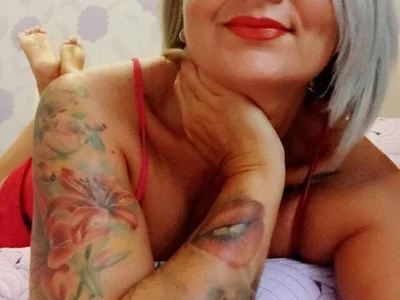 PussyEvely woow รูป 