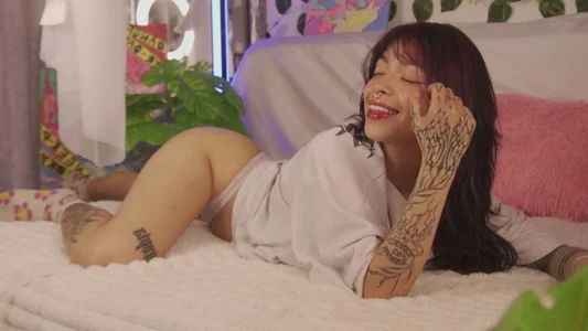 Kitty_arts's Happy Wednesday Sex Photo 3