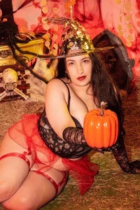 Halloween it's here. Baby de Danagh_  2 Imagens