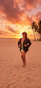 isabelleandbrand silver sun and sand Pic