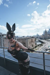 LinaKinky Sometimes a lot of interesting things happen on the roof Pic 7