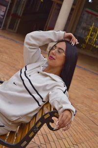 nikolevoshkie_ Street style 🩶 Foto 6