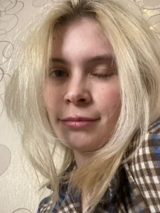 CarleySuski Dangerously beautiful Pic