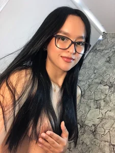 Emilybateee So Sexy Pic