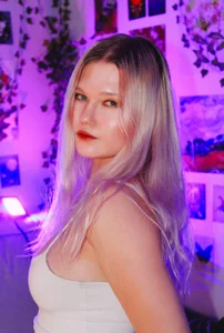 For my fav od LunariaFox  3 snímek