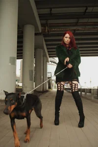 MissBeverlyMills Do you want to be in his place? Pic 3