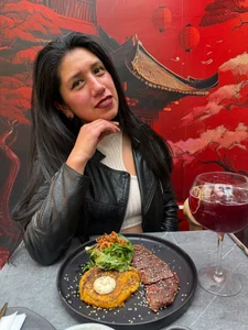 MihaCarther 🍷✨ Exquisite dinner, delicious company… Who wants to be my dessert tonight? 😏💋 รูป  5