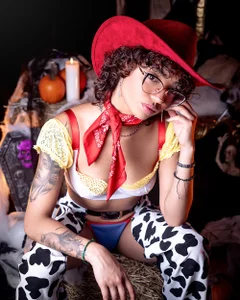 slutty_venus Your little cowgirl 🎃 Billede 9