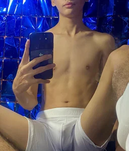 Adriien19's photo