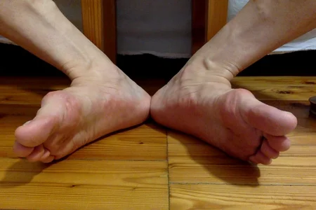 My legs de HandsomeAlfie  3 photos