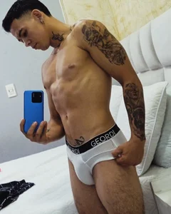 RaymondStonee Public Pic 2