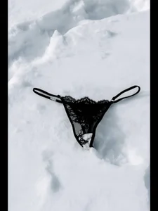 Mia69Mason Snow. Day. Mia. Immagine  9