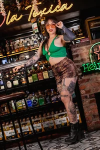 MeganDraco_ 💚What drink can you offer me at the bar?🐆🍀🍹 Pic 6