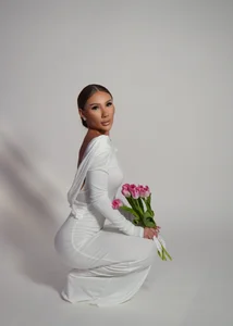 AvaHeath Timeless beauty 🌷 Pic