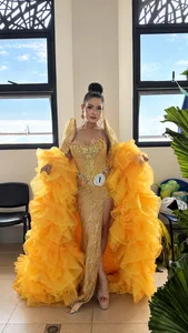 Queen_Of_all_Media Drenched in radiant gold sunny yellow 👗 Pic
