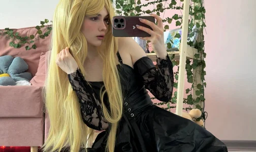 Zoe_Vee Gothic Angel Pic 2