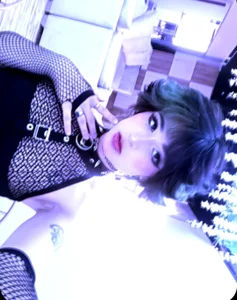 Tracy_lee_: 💚🦇 ( 5 фото)