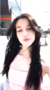 OdaGoding a little beauty in gray everyday life 圖片