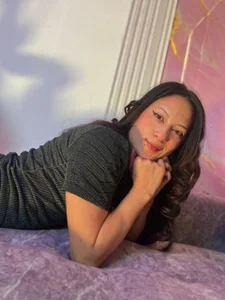 🥵a hot bunny girl😈 de ValenWhite  5 Imagens