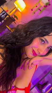 Sexy photos with red lingerie de my_aleja_  4 Imagens