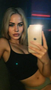 BlondieAdel 🦋 Foto