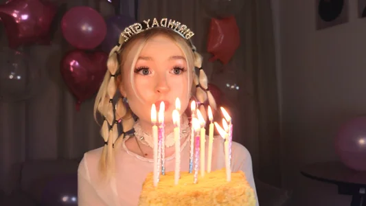 HAPPY BD de minigirl  2 Imagens