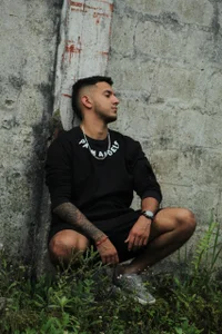 nico_rivera: 🖤 ( 4 фото)