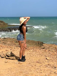 Ashly_hills MY VACATION AT THE SEA 🌊 Gambar 4