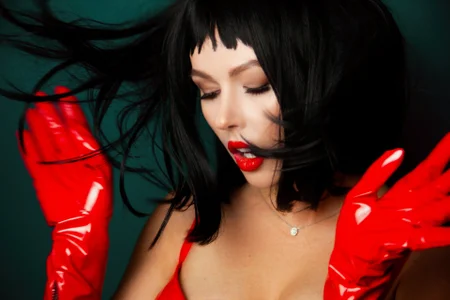 NiamhSatie: pvc ( 8 фото)