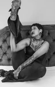 lanemugler Public صورة واحدة|lanemugler Public صورتان|lanemugler Public  3 صور|lanemugler Public  3 صورة