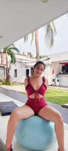 SofiiaMartinez_ Hot Game Gambar