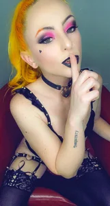 Manicmercury Public صورة واحدة|Manicmercury Public صورتان|Manicmercury Public  صور|Manicmercury Public  صورة