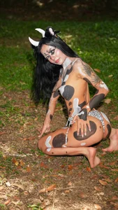 emily_dempsey kullanıcısının Moo-vingly Provocative 🐮 albümü -  8 fotoğraf