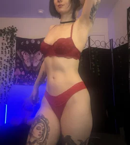 witchybunny Red panties outfit Pic 2