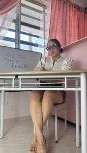 Celestesexx_のmiss teacher 👠👩🏼‍🏫の 8枚の写真