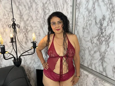 MiaMaturee Sexy mature🥵 Pic 3