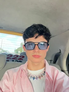 Logan_Steel Public Foto 5