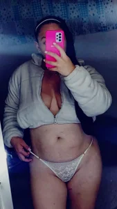 milly_sanchez Public 사진