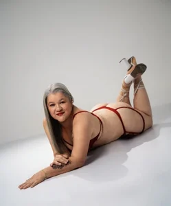 Sexy 👅🍒 de CheekySnowQueen_69  2 Imagens